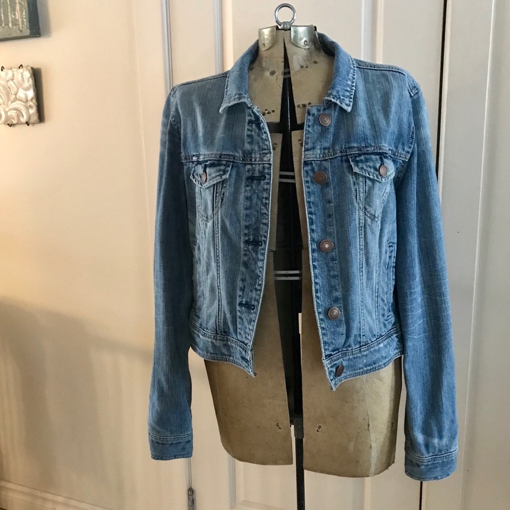 American Eagle Cropped Jean Jacket
